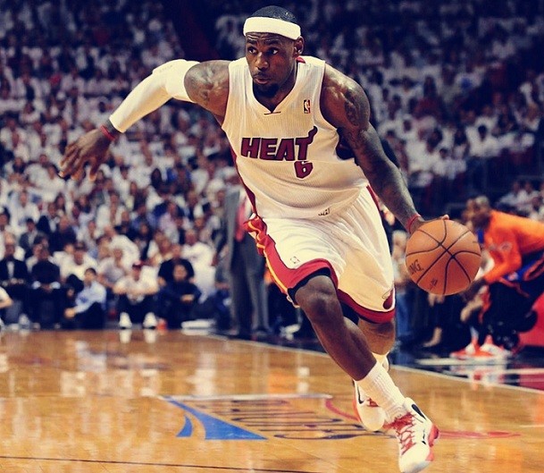 穆雷赛后感慨：这场比赛打得真久，真的非常激烈（穆雷赛后感叹：鏖战良久，比赛异常激烈）