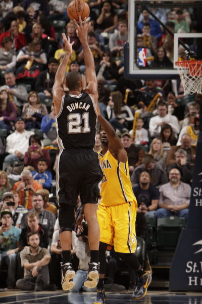 德天空：切尔西仍未正式报价西蒙斯，莱比锡坚持7000万欧要价（德天空：切尔西尚无西蒙斯正式报价，莱比锡坚守7000万欧标价）