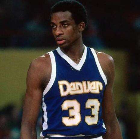 王朝落幕！天皇杯决赛不敌町田，神户本赛季国内战线四大皆空（霸业终结！天皇杯决赛不敌町田，神户国内赛场颗粒无收）