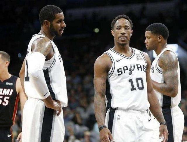 图片报：拜仁续约于帕总价1.2亿欧，购施洛特贝克则需1.25亿欧（德媒：拜仁与于帕续约总投入1.2亿欧，若签施洛特贝克预计花费1.25亿欧）