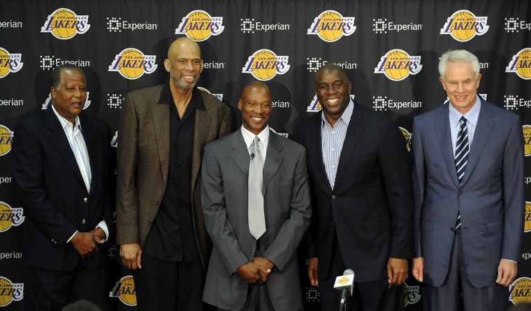 肖赧：现在炒掉米利西奇可能性小，热身赛输球不触发下课（肖赧：短期内难解雇米利西奇，热身赛失利不致下课）