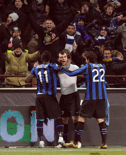 2025中冠奖项公布：厦门队张越包揽最佳球员、最佳射手（2025中冠评奖出炉：厦门队张越荣膺最佳球员并加冕金靴）