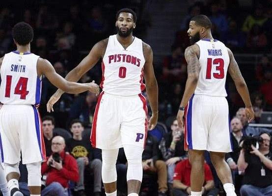 进攻万花筒！埃奇库姆2+1接3+1 个人得分秀率队拉开分差（花式火力全开！埃奇库姆连造2+1、3+1 个人得分秀助队扩大分差）