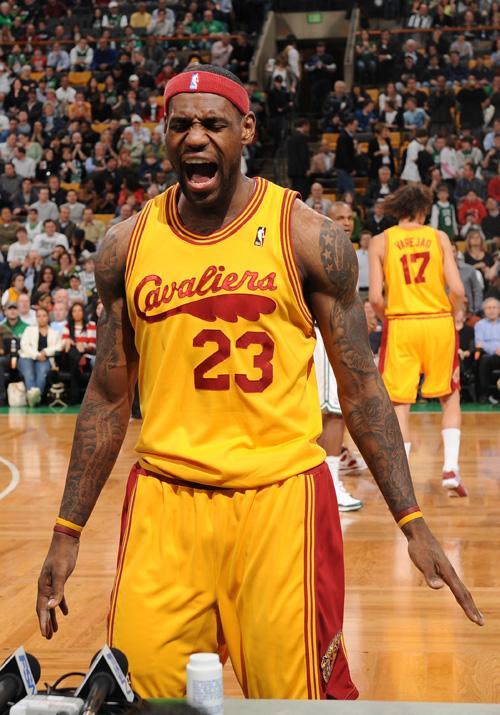 快船队战绩分析：保罗离队后的挑战（保罗离开后快船队战绩解析：面临的挑战）