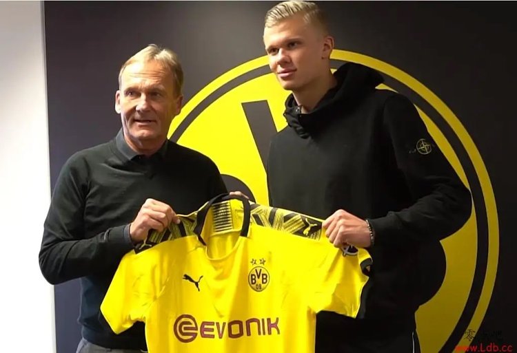 里程碑，吉拉西职业生涯已经在五大联赛打进100球（吉拉西达成里程碑：五大联赛生涯百球）