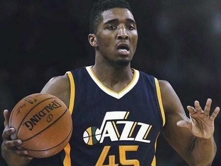 阿斯：皇马球员周五完成了年度活动，强化反赌博、禁投注意识（阿斯报：皇马球员周五参加年度宣导活动，加强反赌与禁注意识）