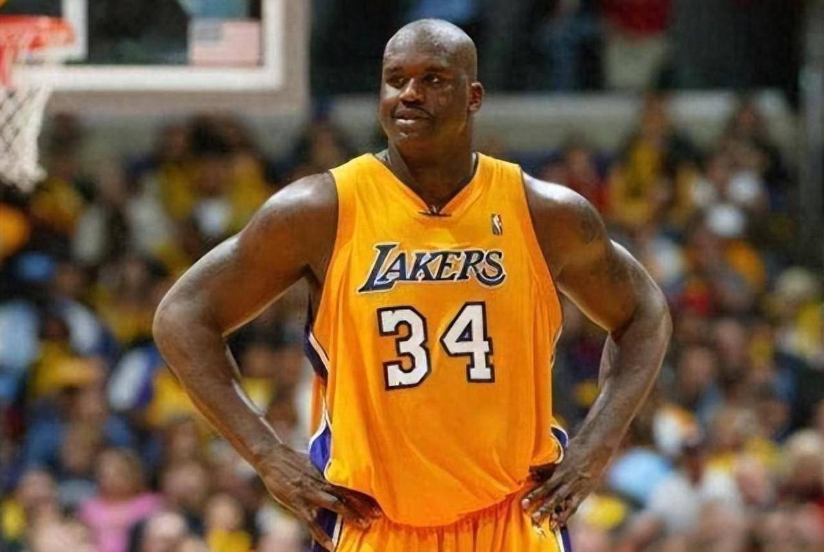 NBA球员交易动态及球队影响（NBA交易风云：球员流动与球队格局变化）