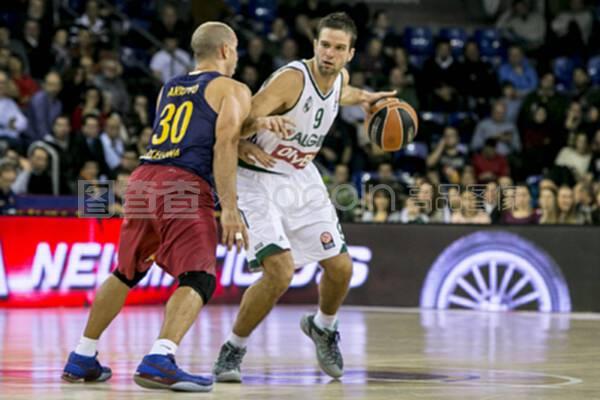 记者：李国旭参加国足主帅选聘不是秘密，一个多月前就在准备（记者称李国旭参与国足主帅竞聘非秘密，早在一个多月前已开始准备）