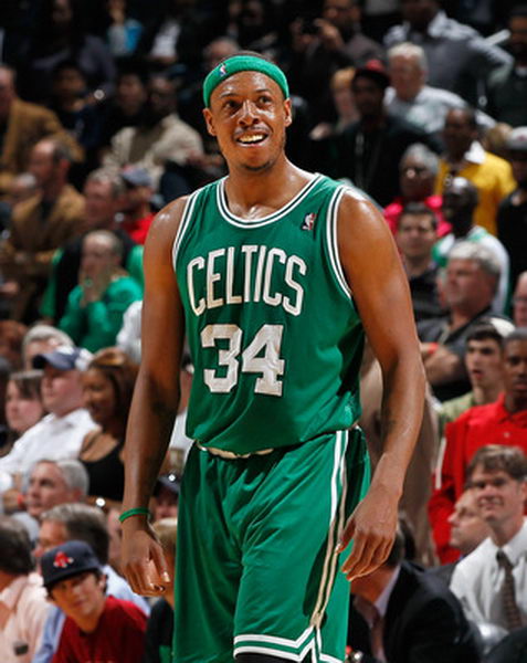 字母哥：与科比一起训练时我带着笔记本记录训练细节（阿德托昆博称与科比合练时用笔记本记录训练细节）