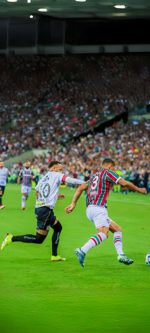 真任骏飞接班人！广东新星两战打服球迷 杜锋新赛季必重用（广东新星两战征服球迷，任骏飞接班人浮出水面，杜锋新季必重用）