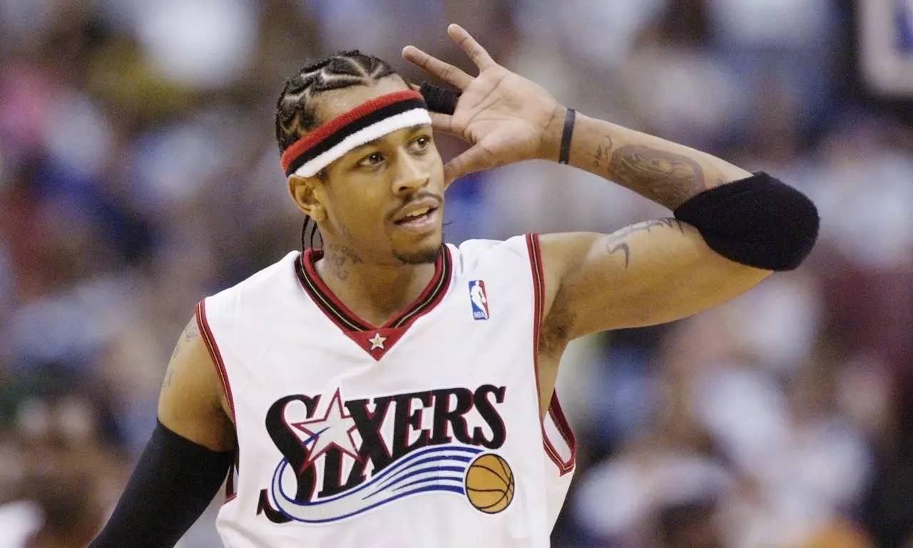 半场：莱比锡2-0法兰克福，哈德、鲍姆加特纳相互传射（半场战报：莱比锡2-0领先法兰克福，哈德与鲍姆加特纳互送传射）