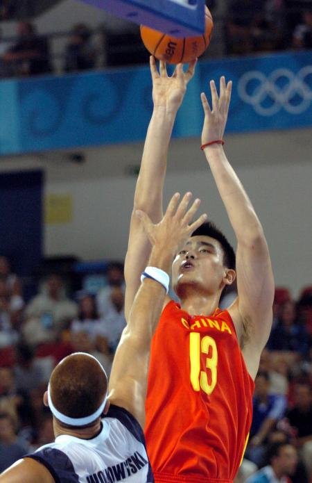 场均6.5分！卡莱尔：本·谢泼德小腿一级拉伤 将至少缺阵10天（卡莱尔：场均6.5分的本·谢泼德小腿一级拉伤，至少缺阵10天）