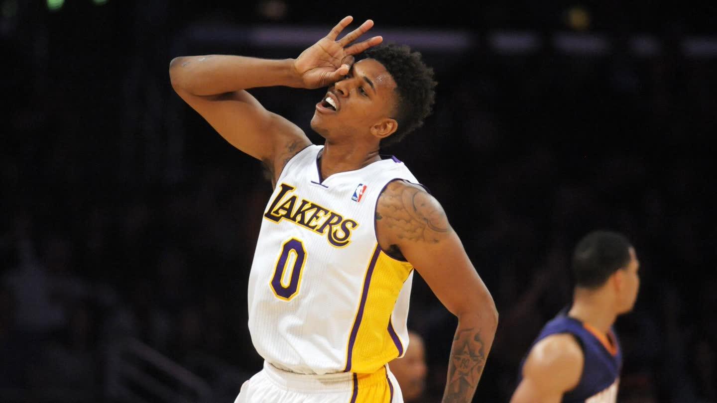 特德斯科：德布劳内能发现其他人发现不了的空当，并传出好球（特德斯科称德布劳内能洞察他人难寻的空当并送出精妙传球）