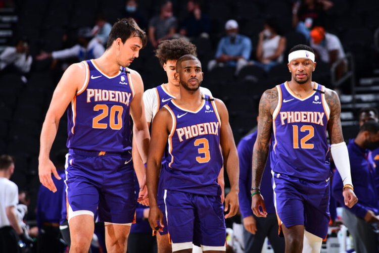 小瓦格纳狂轰32分，命中率超5成，魔术一分险胜热火（小瓦格纳轰下32分命中率逾五成，魔术1分险擒热火）