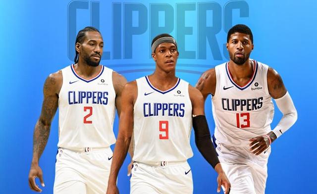 2001年，16岁的勒布朗，参加ABCD训练营！（2001年，16岁勒布朗亮相ABCD训练营！）