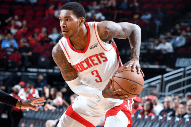 阿森纳曾4次在圣诞节前登顶，但也被曼市双雄四杀无缘夺冠（阿森纳曾四度圣诞前领跑，却被曼市双雄主客场双杀，终与冠军无缘）