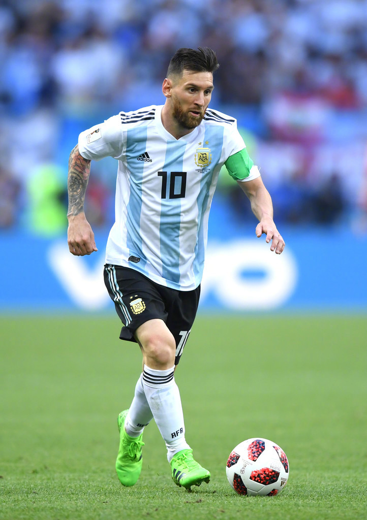 马刺老帅临场指挥引热议（马刺老帅场边调度引发热议）