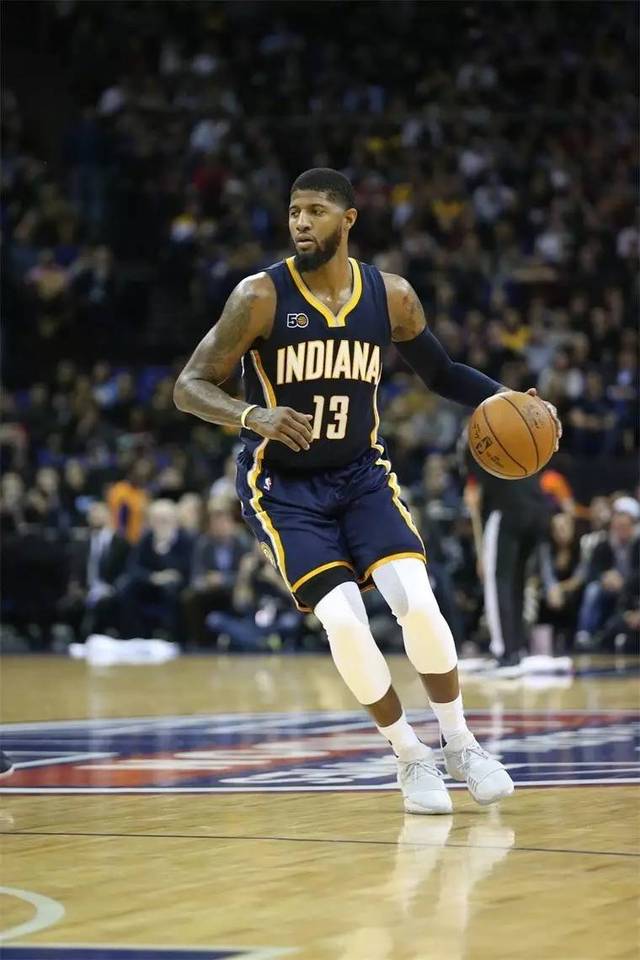 速体育12月20日讯 英超第17轮，纽卡主场2-2切尔西。（12月20日英超第17轮：纽卡斯尔联主场2-2战平切尔西）