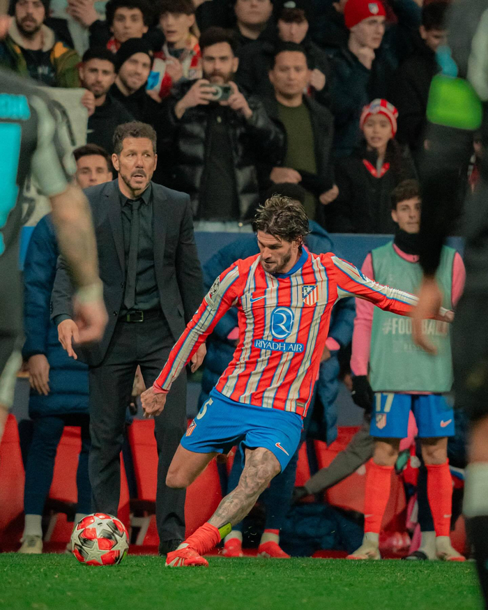 福尔纳尔斯：时隔四年重返国家队是一种巨大的喜悦，感谢队友（福尔纳尔斯：阔别四年重返国家队倍感欣喜，感谢队友）