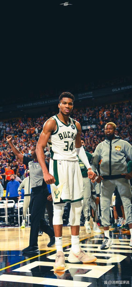 湖人浓眉哥篮下统治球队获胜（浓眉哥内线称霸助湖人取胜）