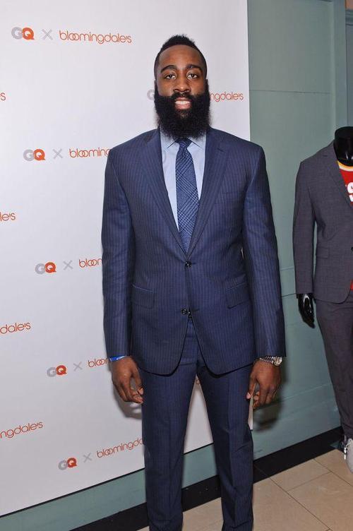 尽力局！庞峥麟12中7得到18分5篮板4助攻（高效一战！庞峥麟12投7中砍下18分5篮板4助攻）