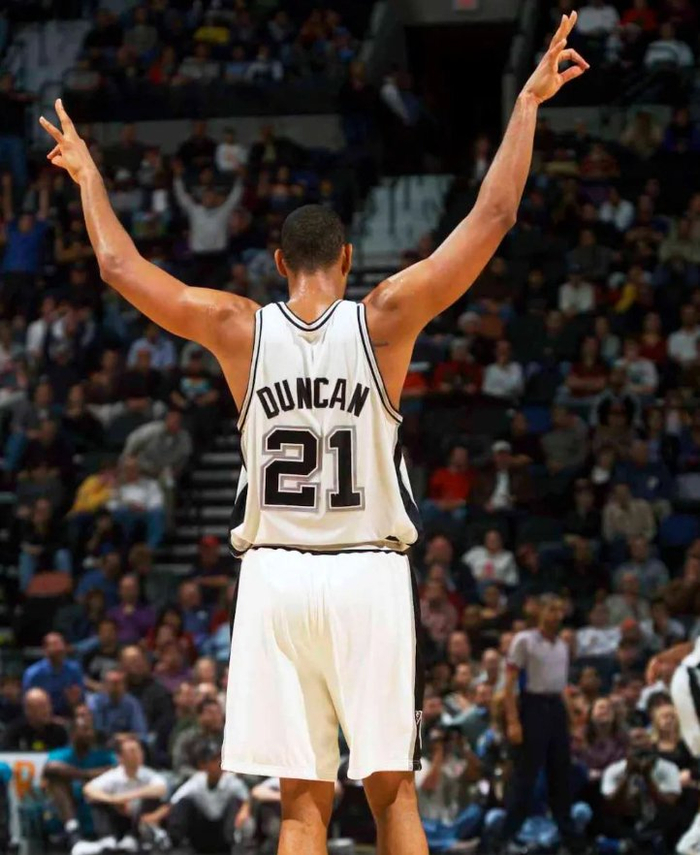 阿夫迪亚35分格兰特29分难救主！活塞122-116逆转开拓者豪取18胜（活塞122-116逆转开拓者！阿夫迪亚轰35分，格兰特空砍29分，豪取赛季第18胜）