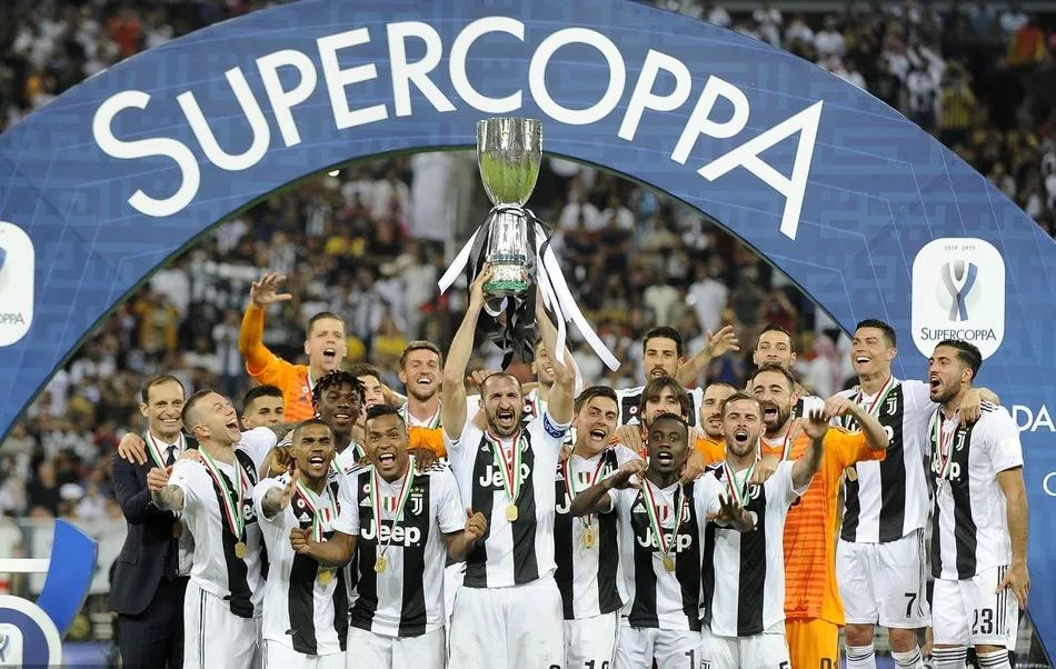 巴西甲战报：阿尔贝托双响，德佩建功，科林蒂安3-1圣保罗（巴甲快讯：阿尔贝托梅开二度，德佩破门，科林蒂安3-1力克圣保罗）