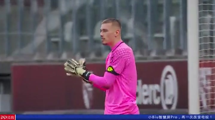 巴媒：对阵维多利亚，罗克很可能会在这场比赛中登场（巴西媒体：对阵维多利亚一役，罗克大概率登场）