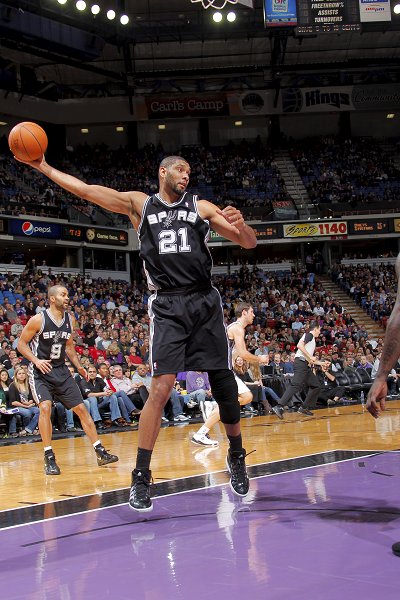 鲍威尔：我们想在3月份打出最佳状态而不是在12月 得一步一步来（鲍威尔：我们要在三月达到最佳状态而不是十二月，需要一步一步来）