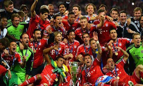 送出助攻，比朔夫当选拜仁vs勒沃库森全场最佳球员（凭借助攻，比朔夫荣膺拜仁对勒沃库森全场最佳）